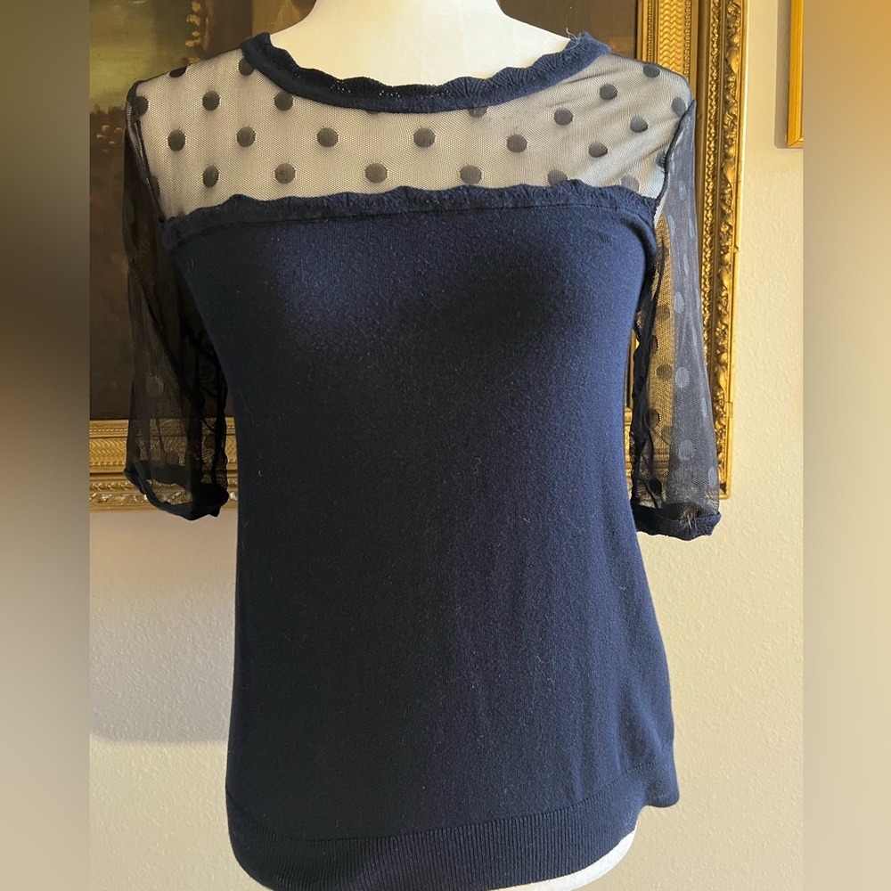 Lightweight sweater